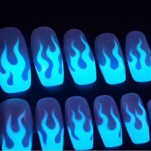 Glow Flame Press On Nails Pink Y2K Medium Set